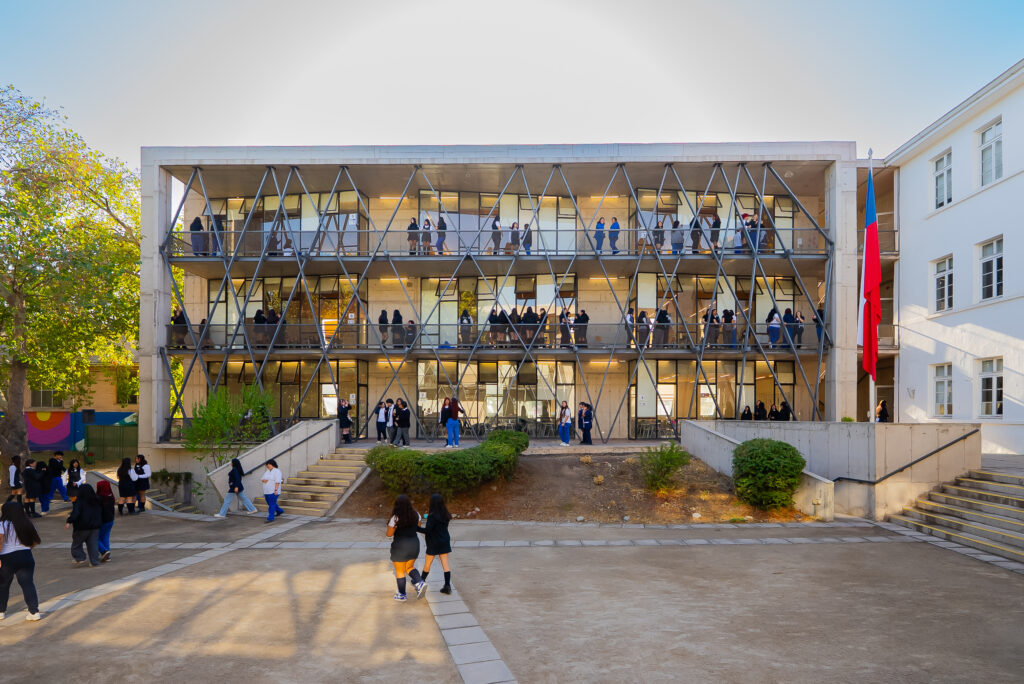 Liceo Bicentenario Tecnico las nieves - SAE 2027